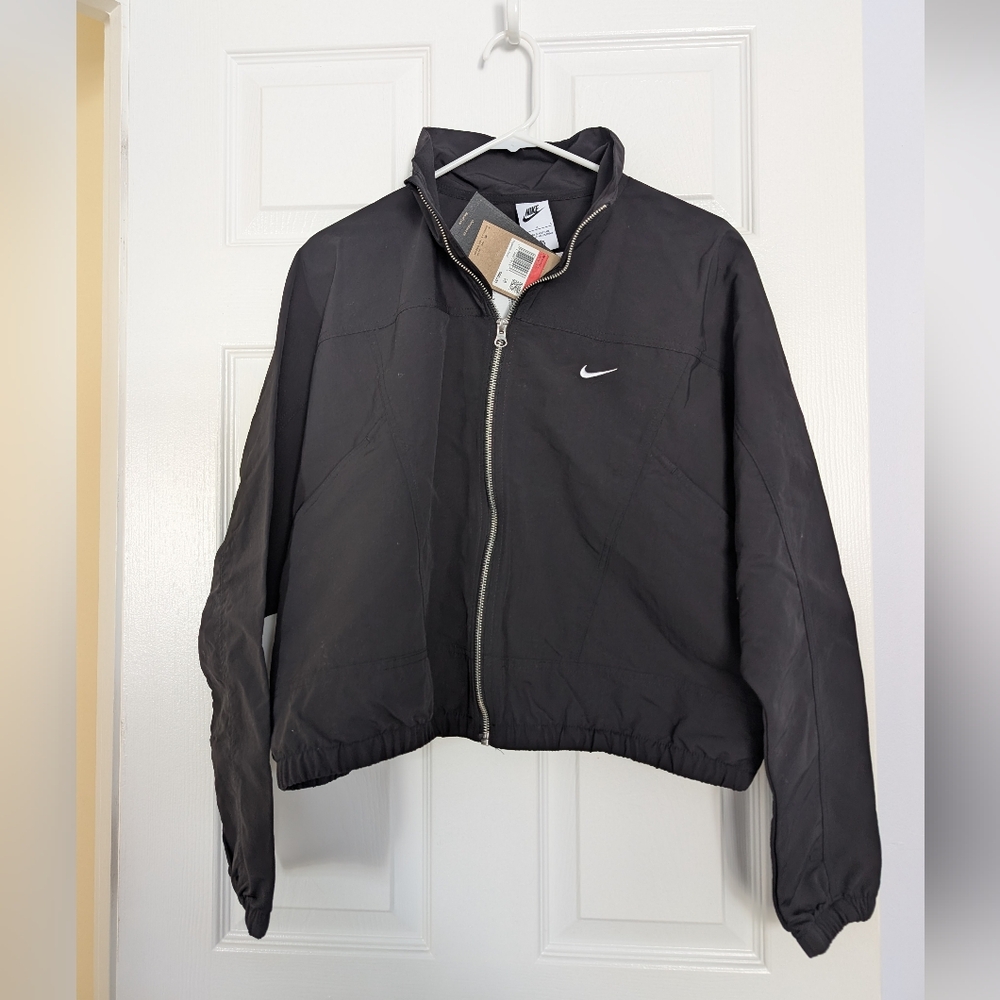Nike Women's Oversized UPF 40+ Lightweight Black Jacket Size Large